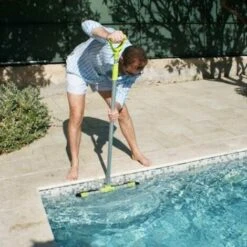 Balai Piscine Multi Surface XPRO 56cm Avec Manche Téléscopique 480cm KERLIS - Vert - Extérieur - Extensible -Hayward Aquaspa Boutique 12259028 3