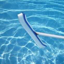 Brosse De Piscine Renforcée 46 Cm Adapté Aux Supports Courants - Poils Durs En PVC - Tête De Raccordement En Aluminium Entretien, Nettoyage,Dolaso -Hayward Aquaspa Boutique 96518362 3